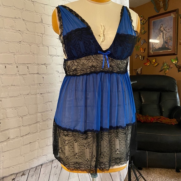 Other - Plus size 3X Blue with black lace chemise lingerie